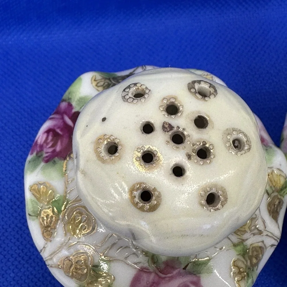 Antique Nippon Porcelain Hand Painted Salt Pepper Shakers Ceramic Never Lids‎